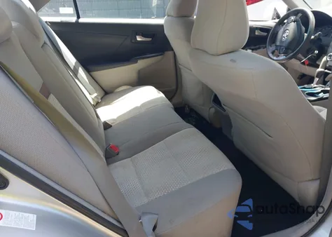 2012 Toyota Camry Le z USA, uszkodzony, nr VIN 4T1BF1FK2CU555529